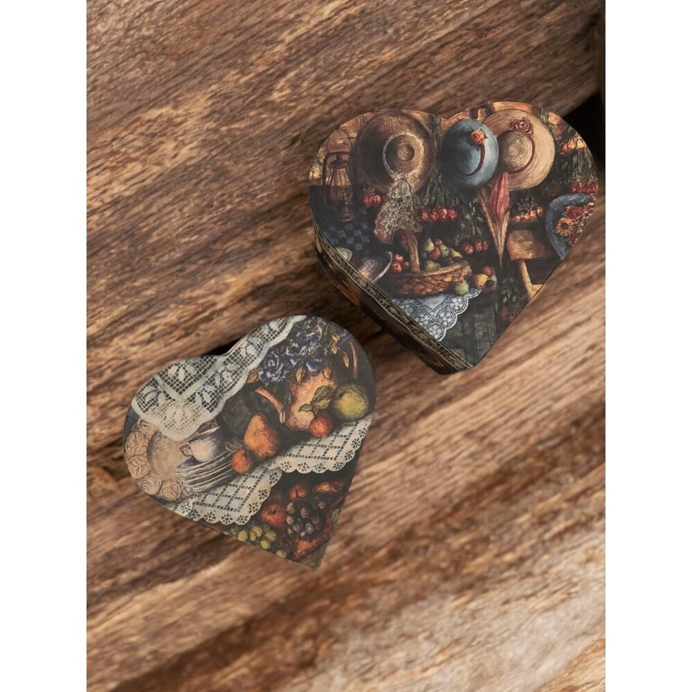 Nesting Boxes - Bob's Boxes Primitives Set of 2 with lids Heart Shape "Hats and